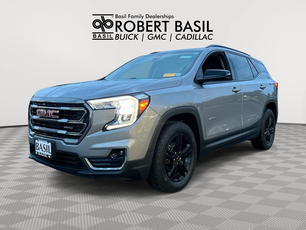Used 2024 GMC Terrain AT4 AWD/4WD image 1