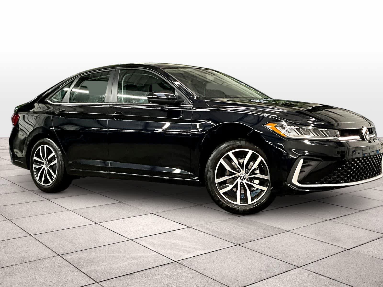 New 2026 Volkswagen Jetta SE FWD image 2