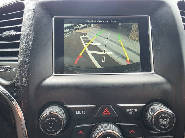 Used 2018 Jeep Grand Cherokee Laredo AWD/4WD image 26