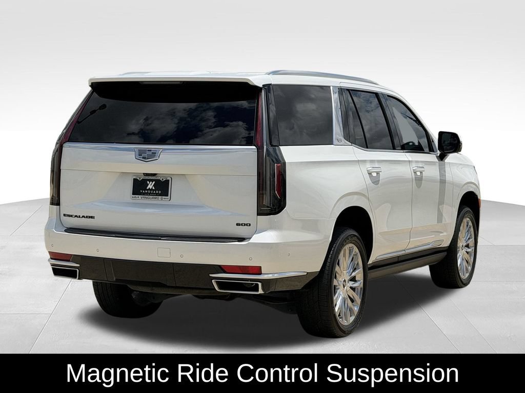 Used 2024 Cadillac Escalade Premium Luxury w/ Performance Package AWD/4WD image 10
