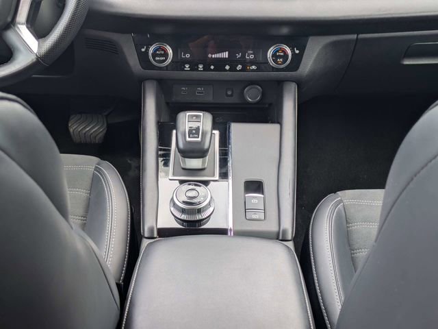 Used 2024 Mitsubishi Outlander SE FWD image 20