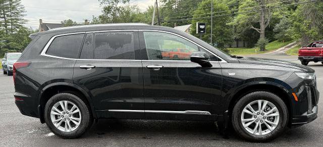 New 2025 Cadillac XT6 Luxury image 6