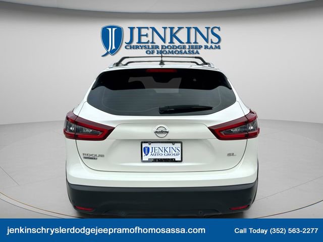 Used 2021 Nissan Rogue Sport SL image 3