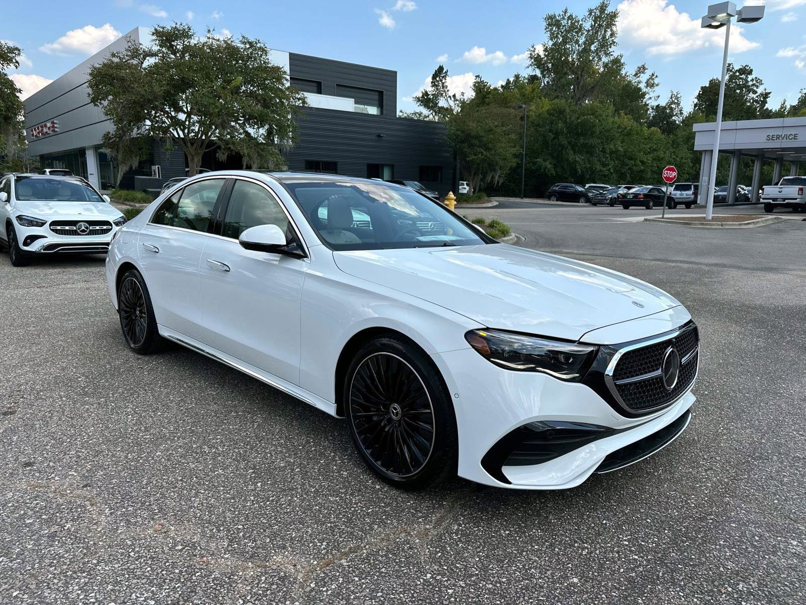 New 2026 Mercedes-Benz E 450 4MATIC Sedan image 7