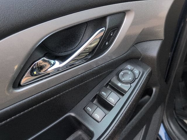 Used 2022 Chevrolet Traverse LT FWD image 19