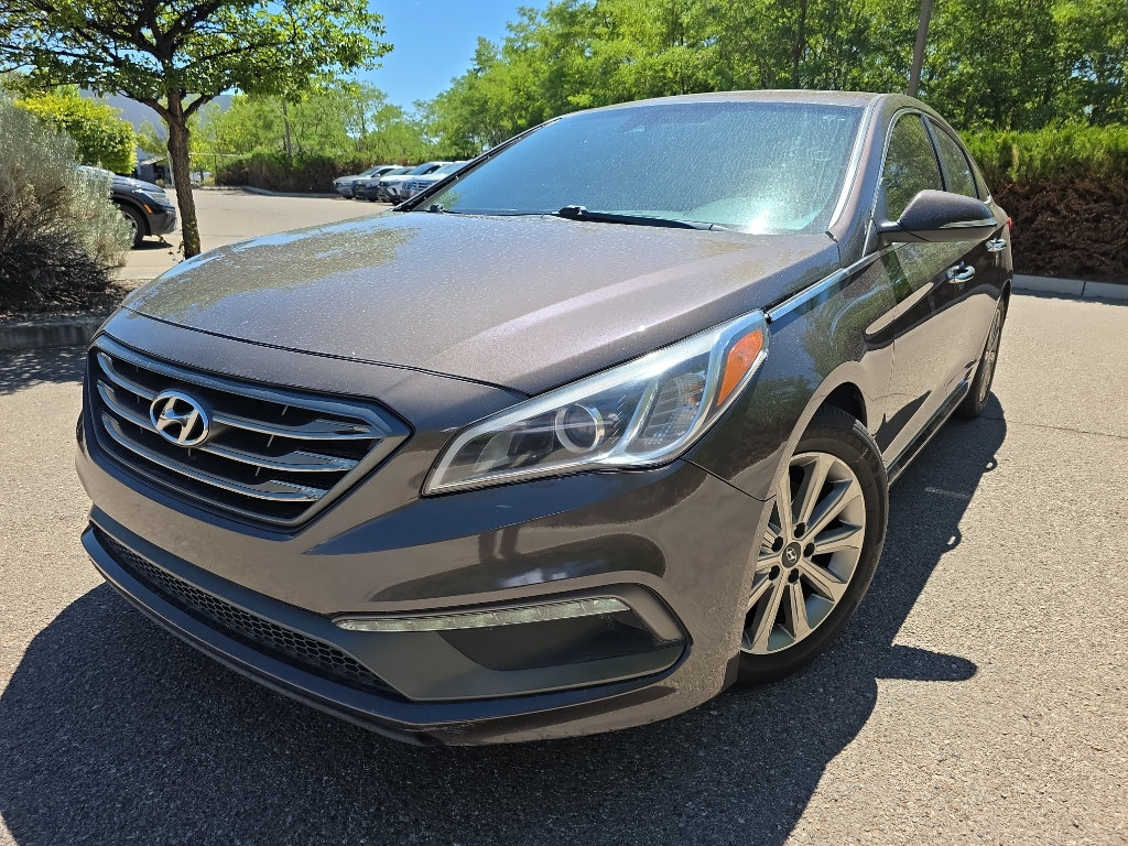 Used 2017 Hyundai Sonata Limited w/ Tech Package 03 FWD image 11