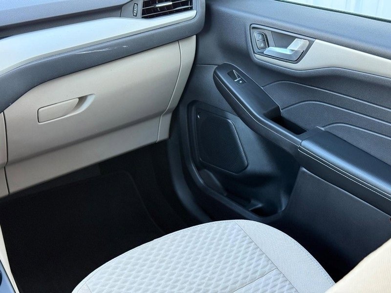 Certified 2021 Ford Escape SE w/ Convenience Package image 14