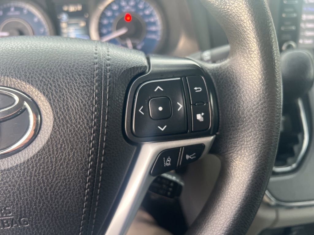 Used 2019 Toyota Sienna LE image 53