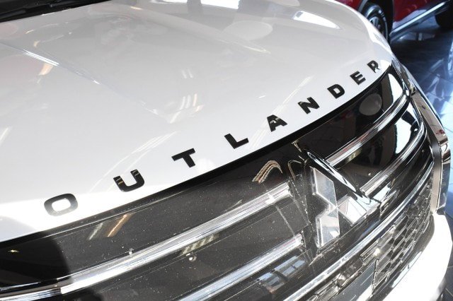 New 2026 Mitsubishi Outlander SEL AWD/4WD image 7