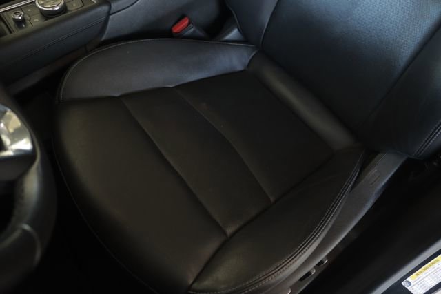 Used 2023 Cadillac XT6 Premium Luxury image 30