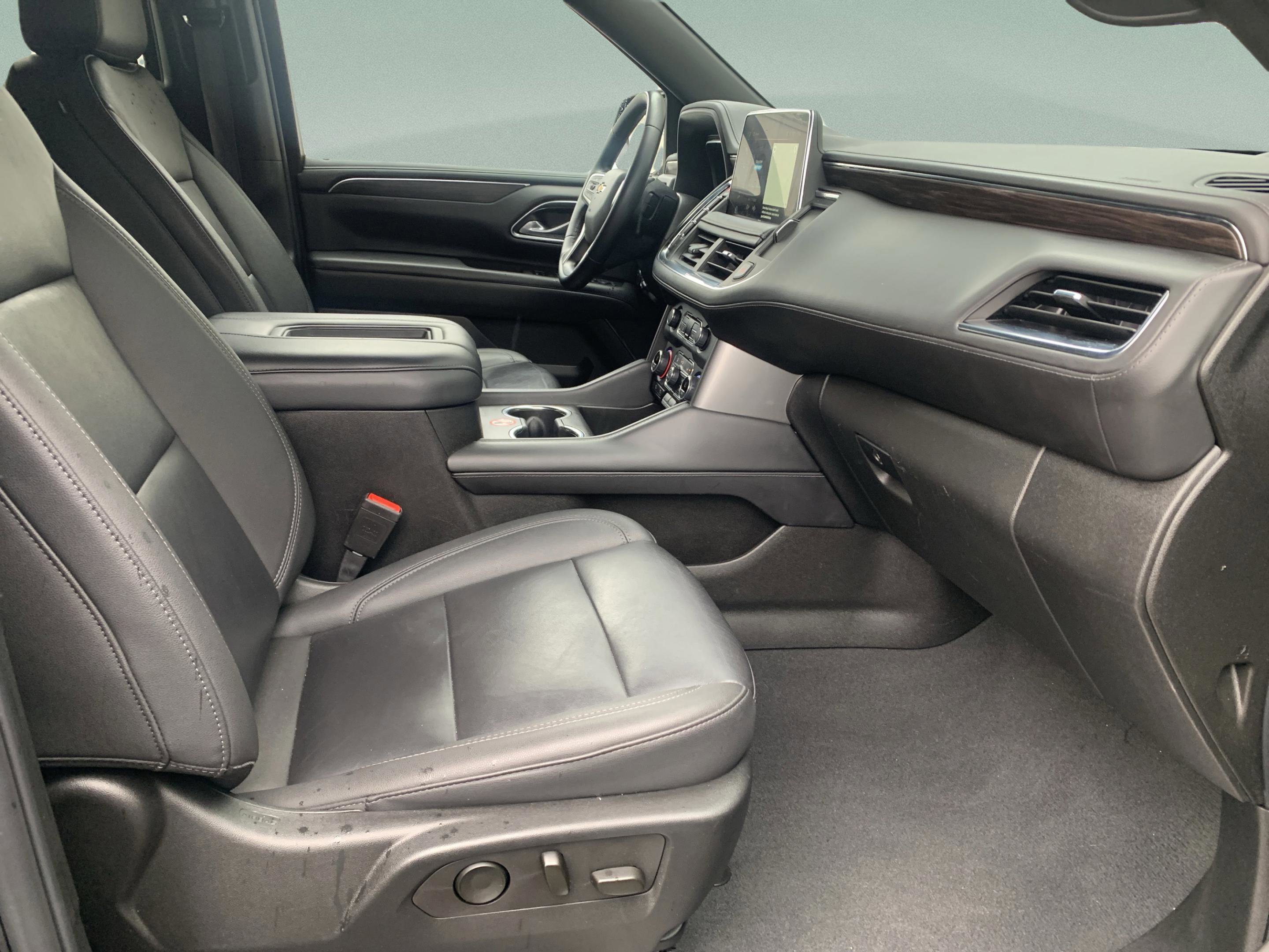 Used 2024 Chevrolet Tahoe LT image 33