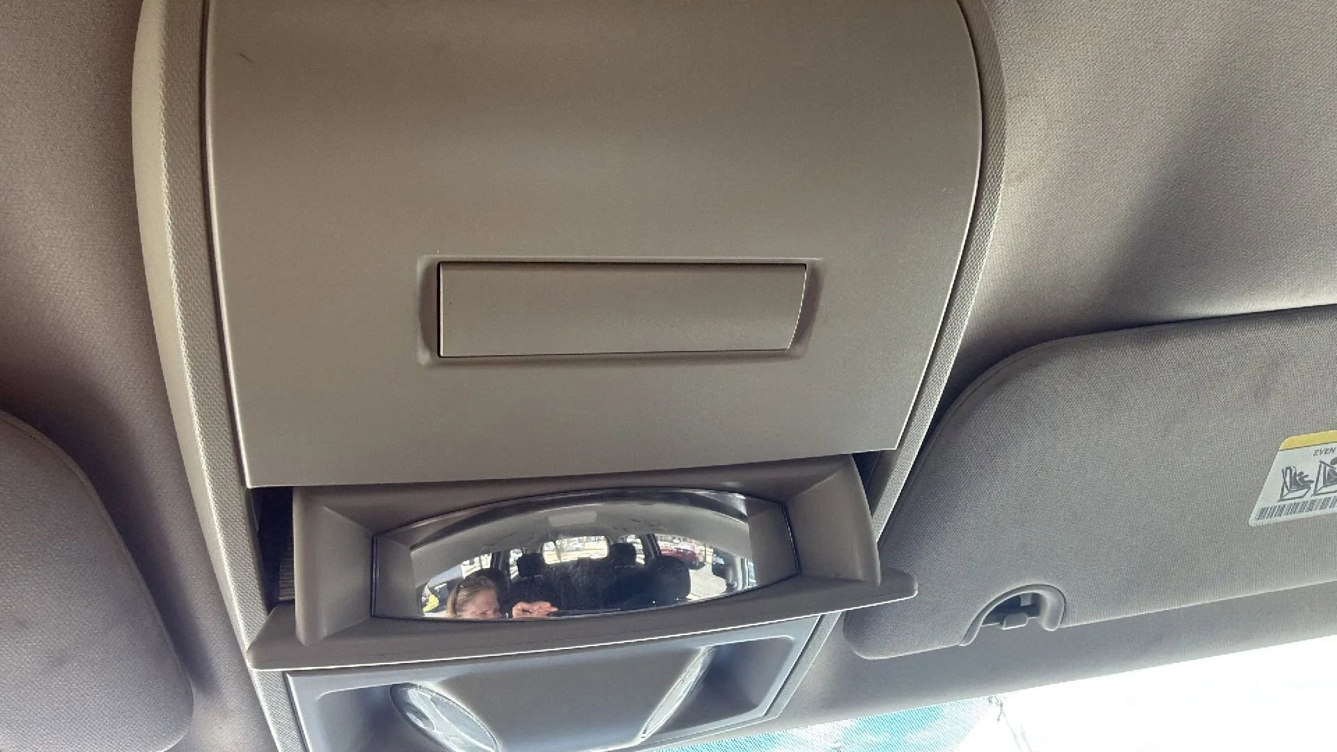 Used 2013 Dodge Grand Caravan SXT FWD image 17
