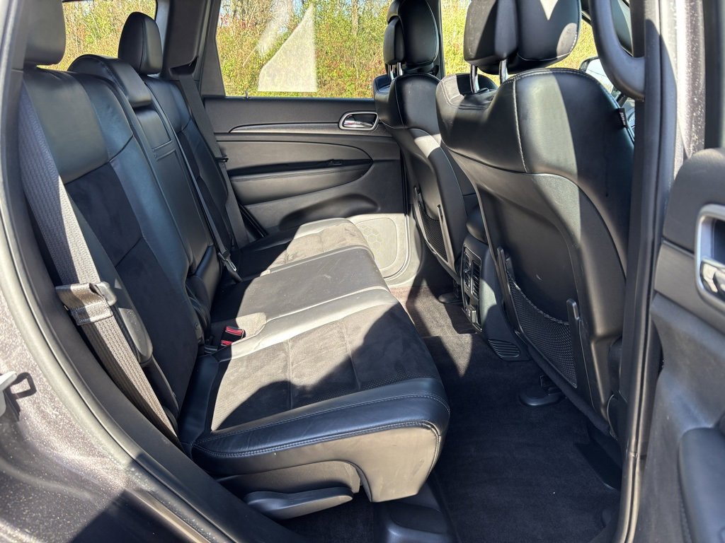Used 2018 Jeep Grand Cherokee Altitude image 26