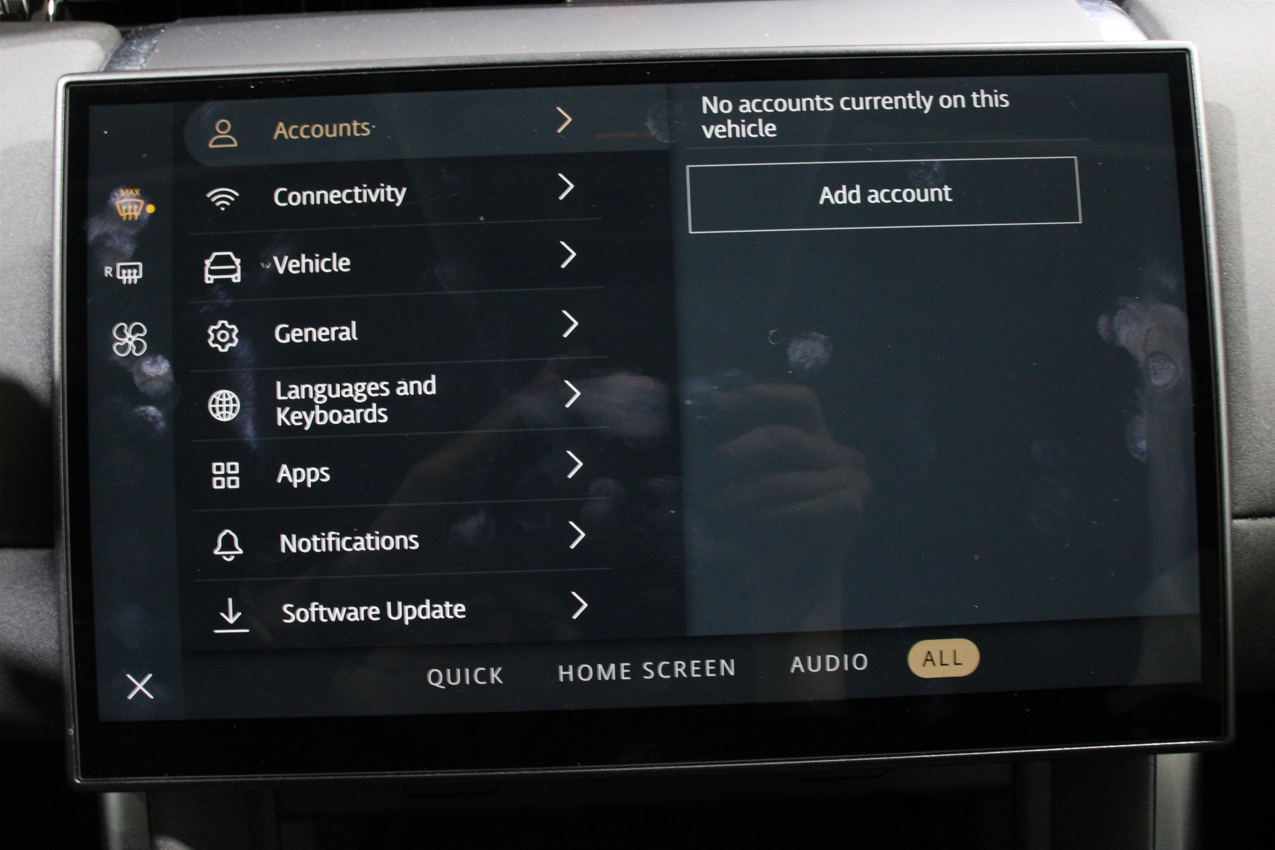 Used 2024 Land Rover Discovery Sport S image 16