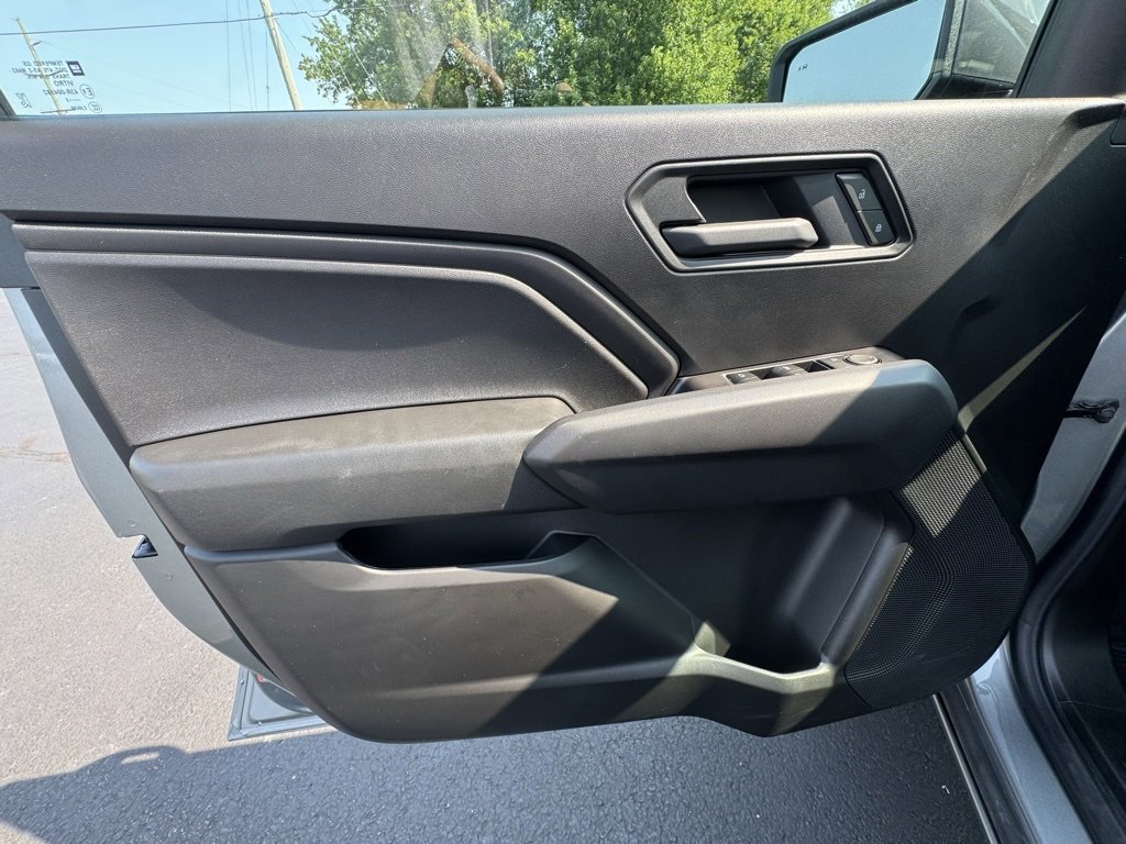 Used 2025 Chevrolet Colorado Trail Boss image 14