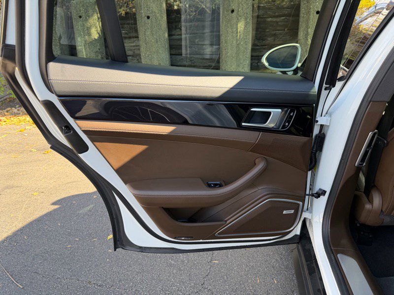 Used 2021 Porsche Panamera 4 w/ Premium Package image 32