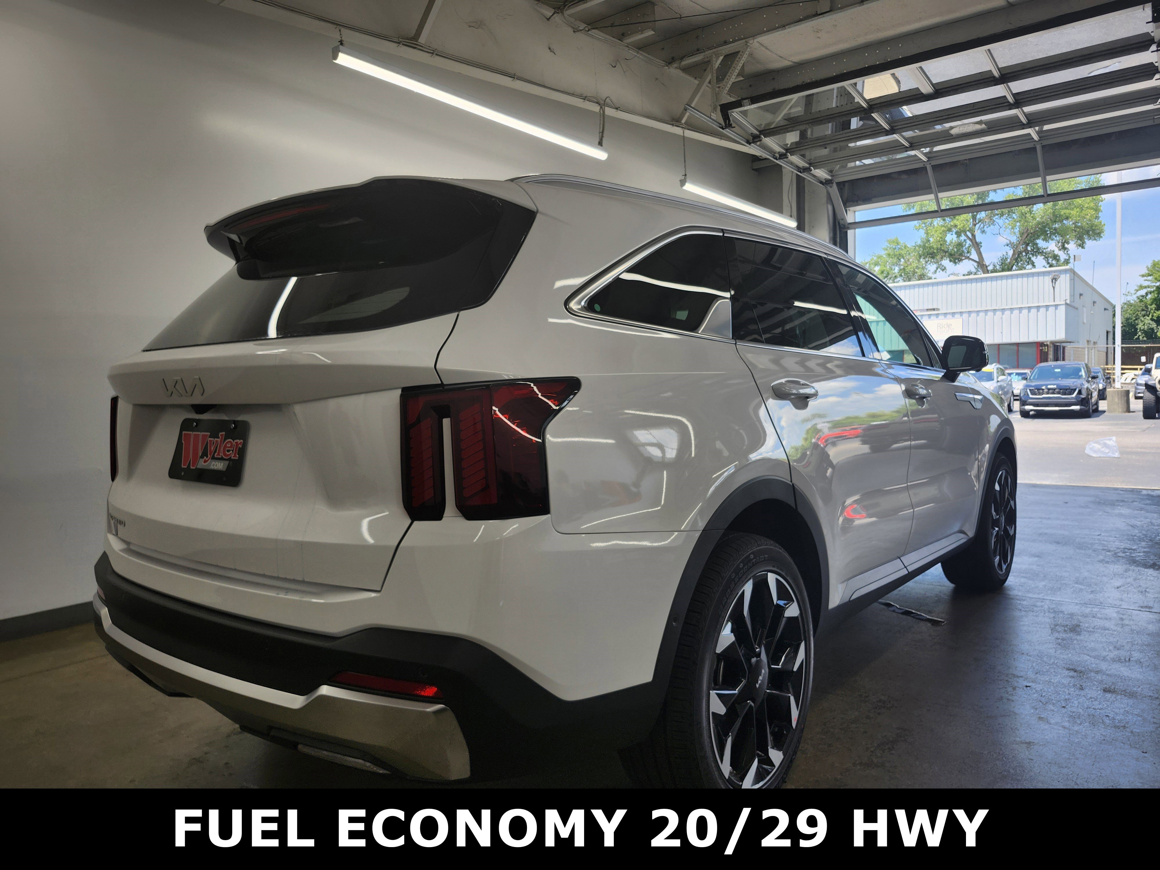 New 2025 Kia Sorento SX image 3