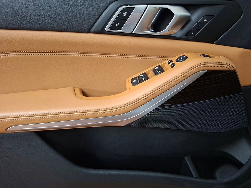 Certified 2023 BMW X5 xDrive40i w/ Premium Package image 9