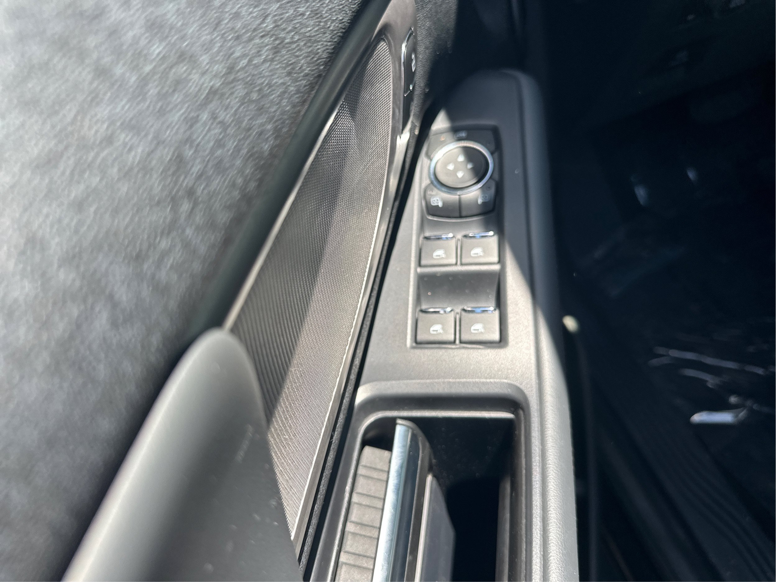 Used 2025 Ford Expedition Active AWD/4WD image 28