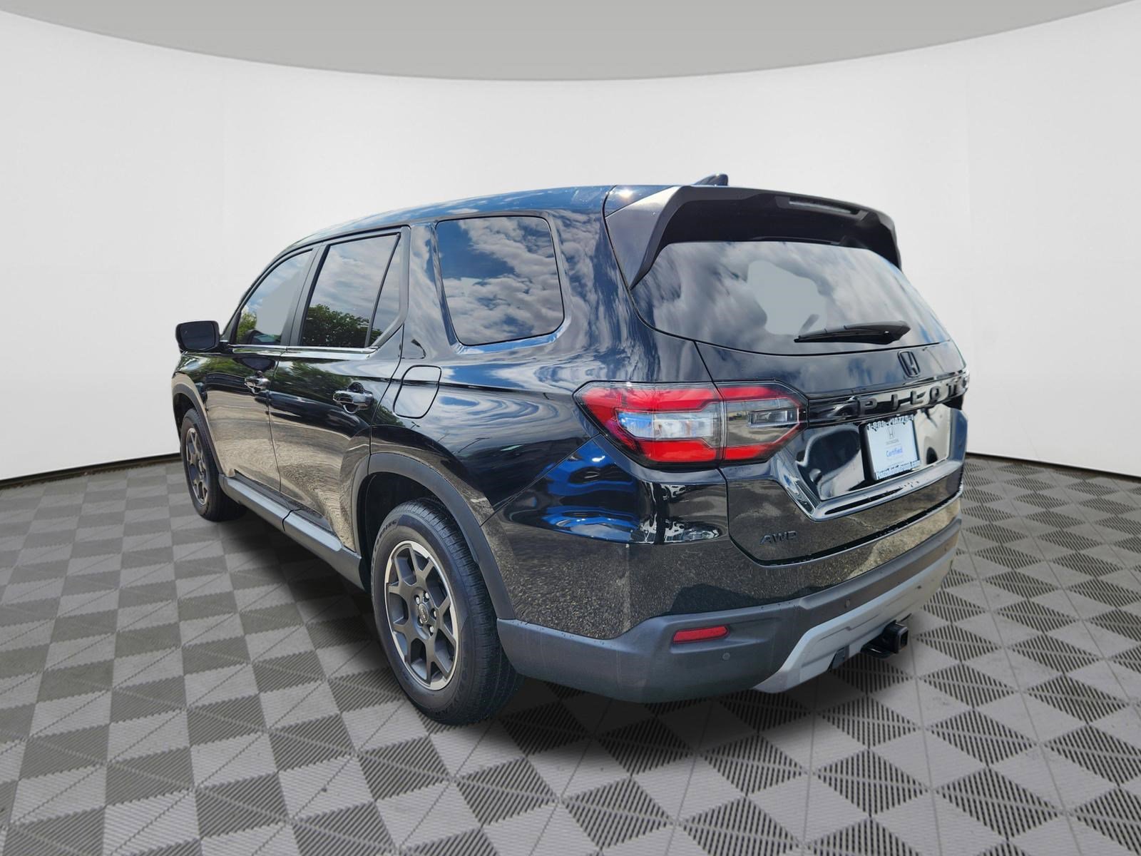 Certified 2023 Honda Pilot EX-L image 3