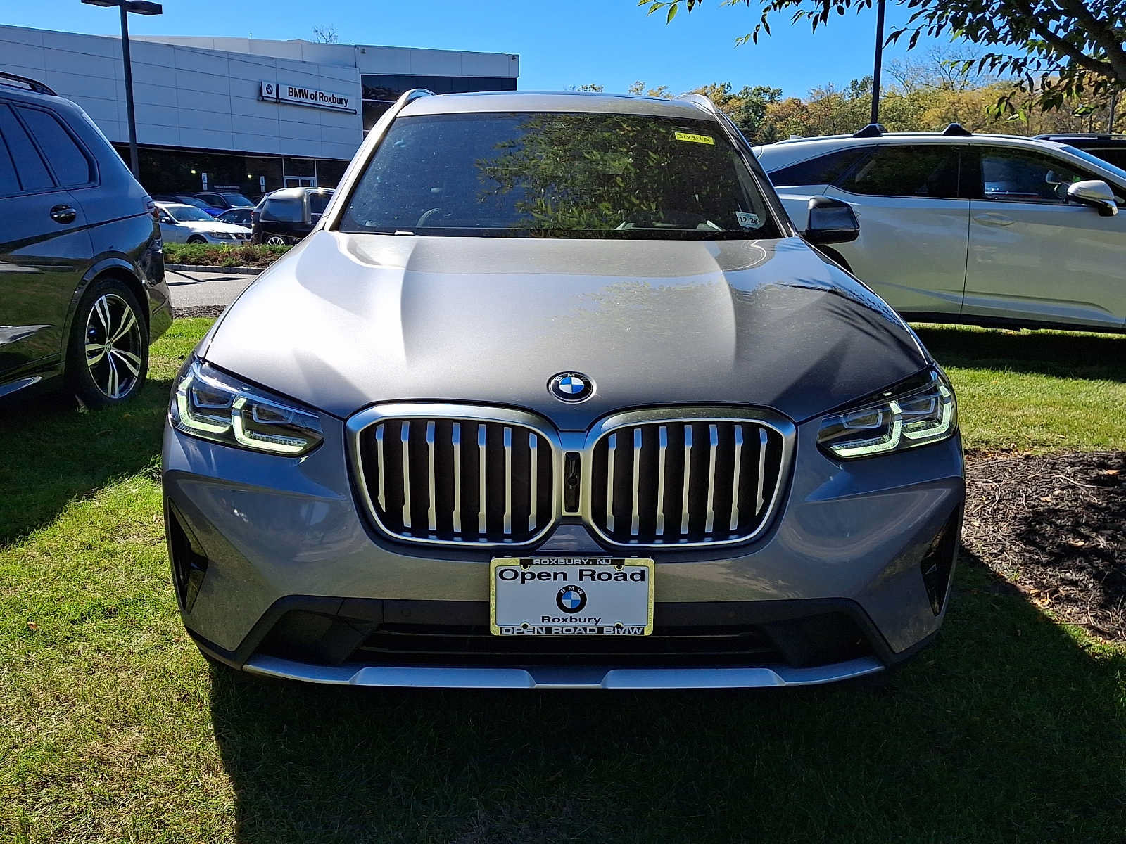 Used 2024 BMW X3 xDrive30i w/ Premium Package w/ZPA AWD/4WD image 2