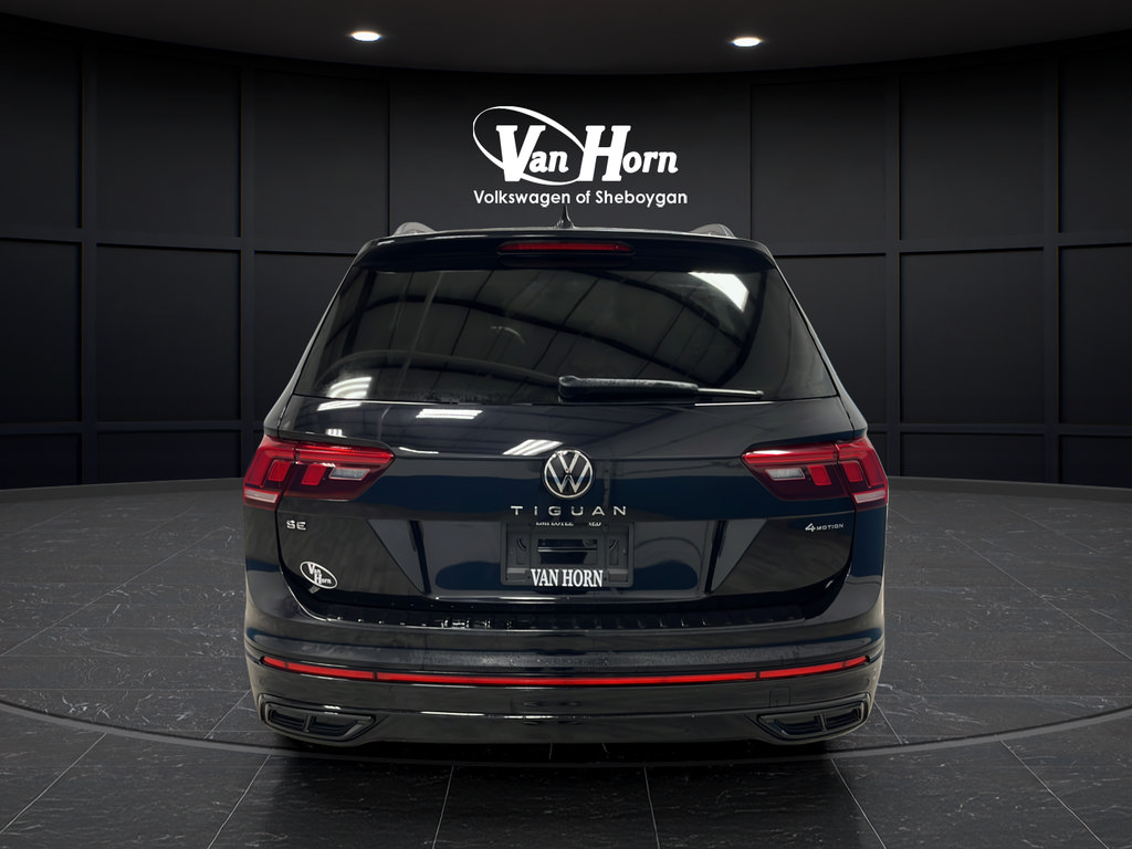 Used 2024 Volkswagen Tiguan SE R-Line AWD/4WD image 6