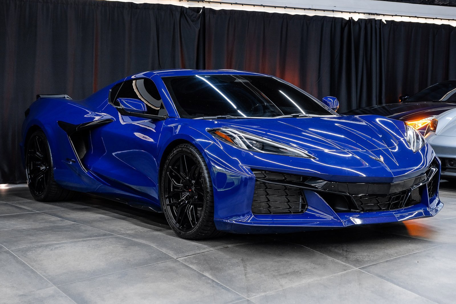 Used 2025 Chevrolet Corvette Z06 w/ Battery Protection Package image 9