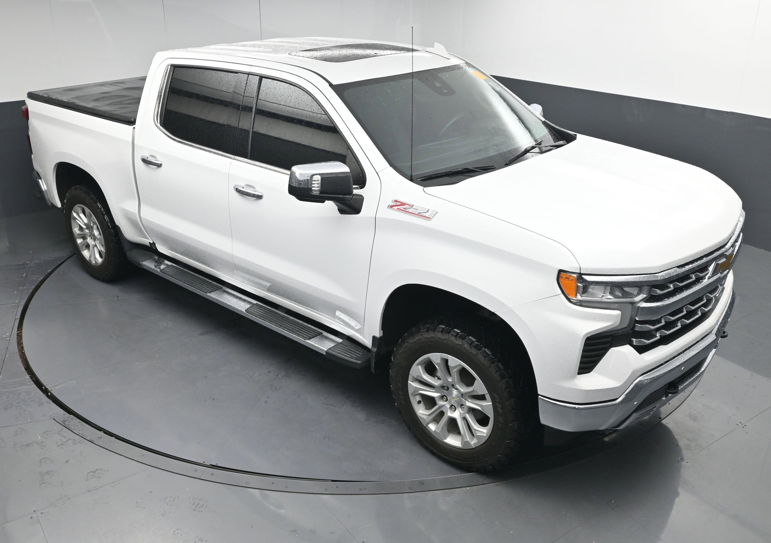 Used 2023 Chevrolet Silverado 1500 LTZ w/ LTZ Premium Package image 34