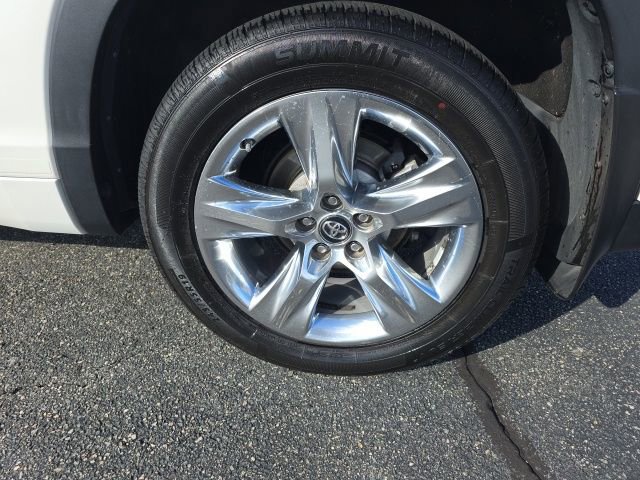 Used 2019 Toyota Highlander Limited image 12