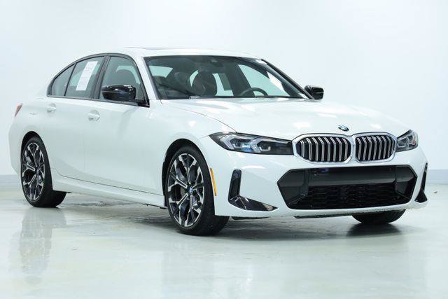 Used 2025 BMW 330i Sedan w/ M Sport Package RWD image 3