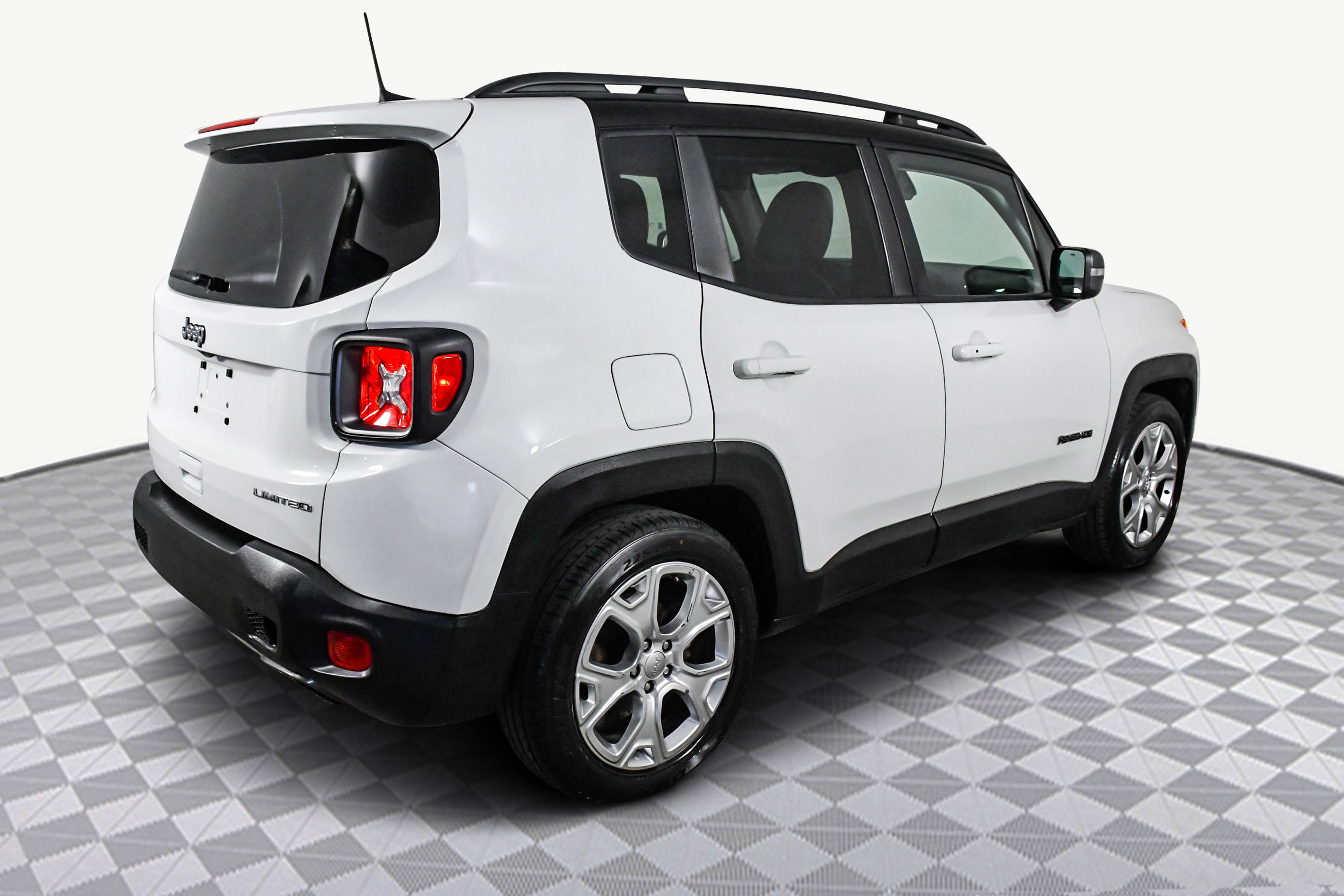 Used 2020 Jeep Renegade Limited image 8