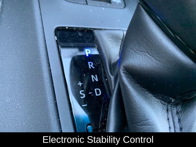 Used 2021 Toyota Venza LE image 25