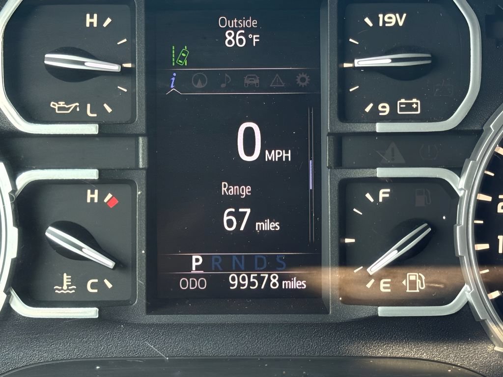 Used 2019 Toyota Tundra SR5 AWD/4WD image 14