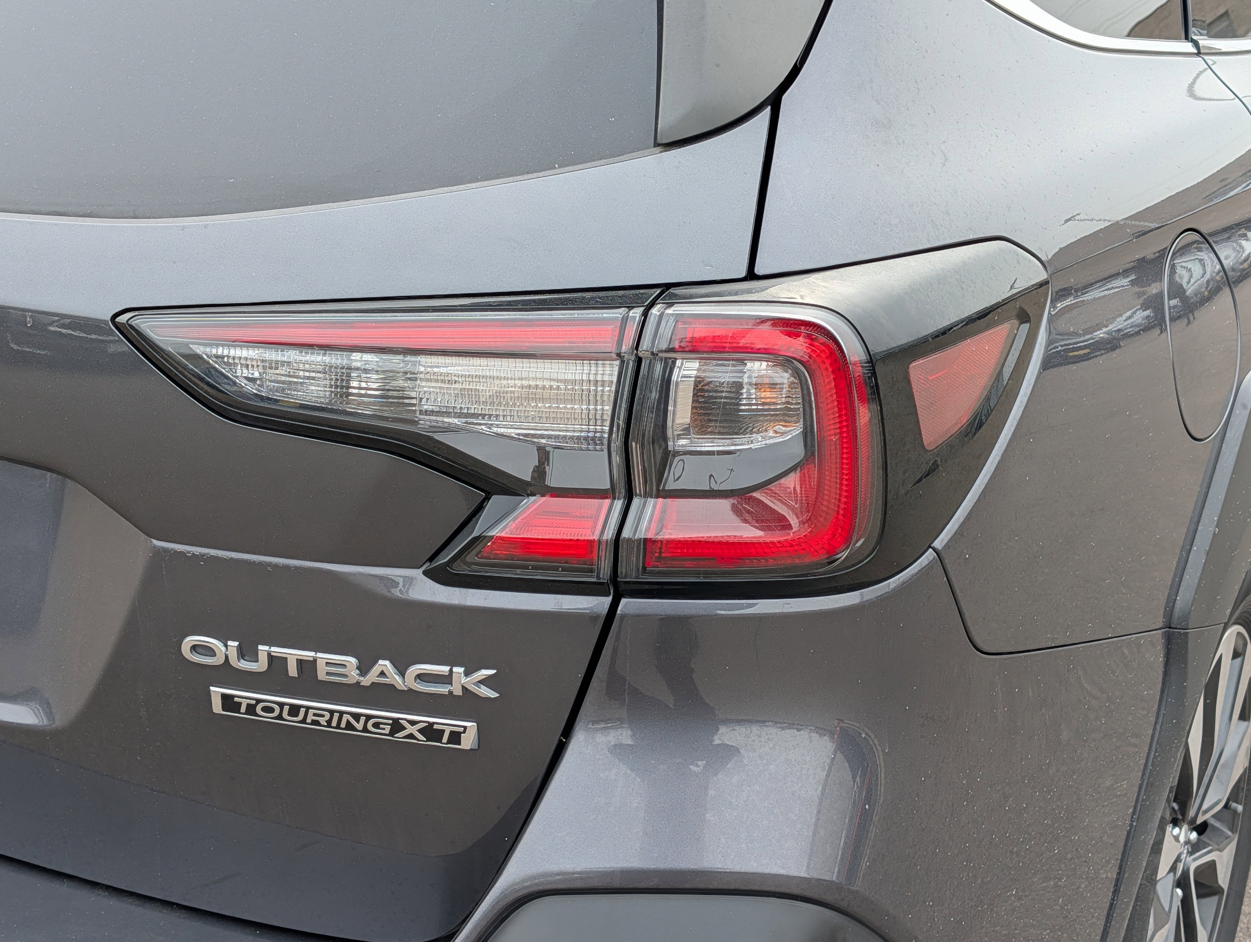 Used 2023 Subaru Outback Touring XT AWD/4WD image 17