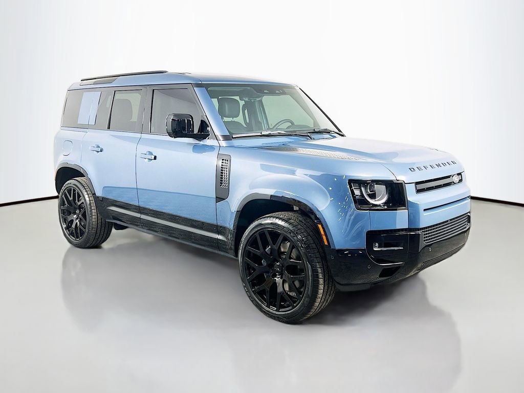 Used 2026 Land Rover Defender 110 X-Dynamic SE AWD/4WD image 3