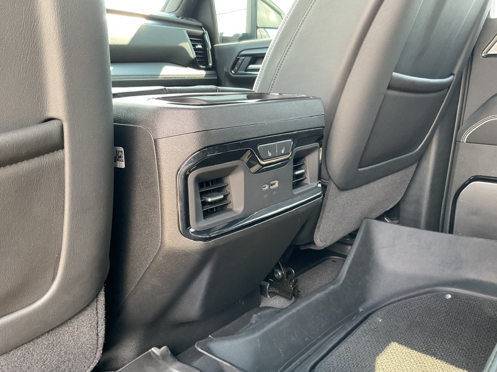 Used 2025 GMC Sierra 2500 AT4X AWD/4WD image 18