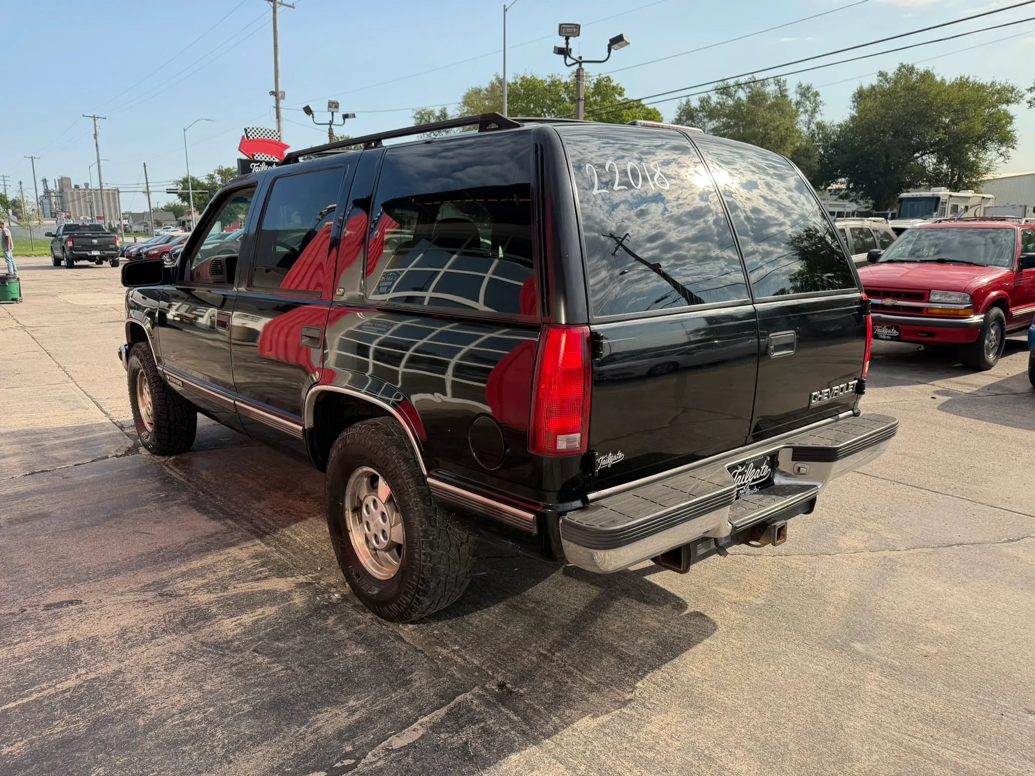 Used 1999 Chevrolet Tahoe Z71 w/ Comfort & Security Pkg AWD/4WD image 5