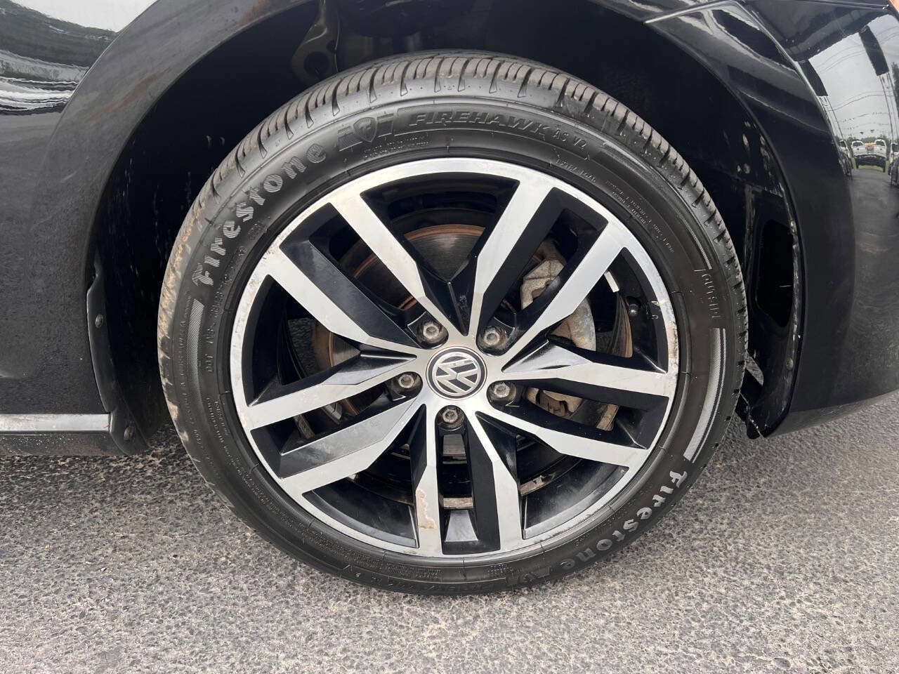 Used 2016 Volkswagen Golf SE image 23