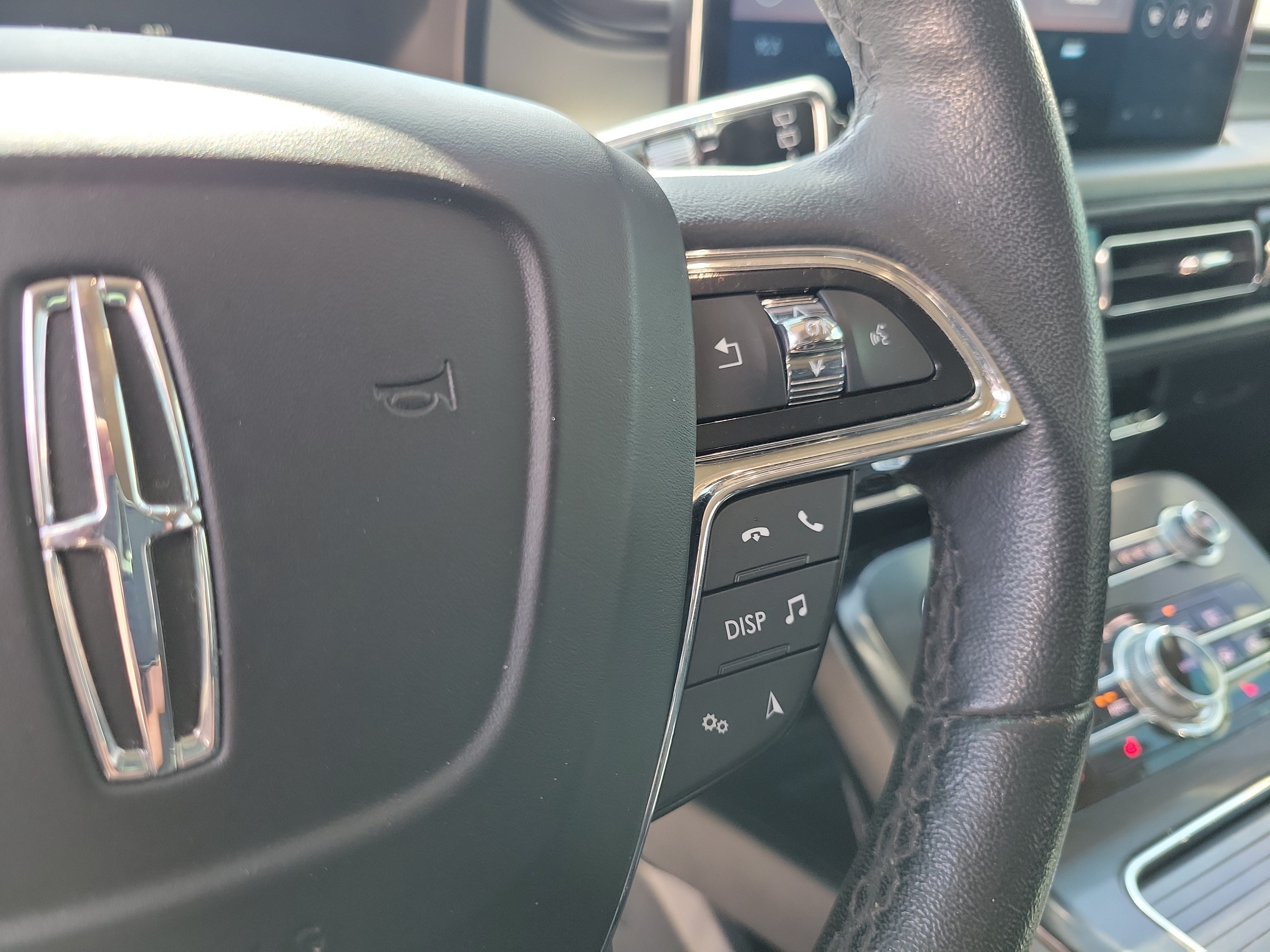 Used 2021 Lincoln Nautilus FWD image 26