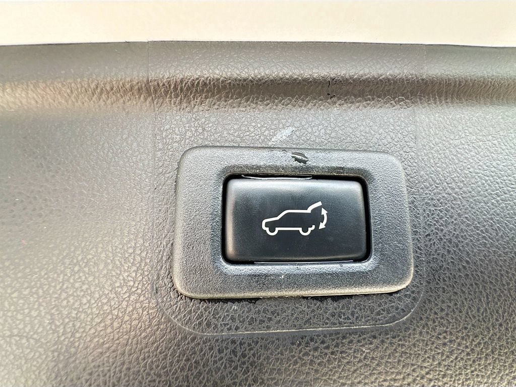 Used 2019 Subaru Outback 2.5i Touring w/ Popular Package #3A AWD/4WD image 33