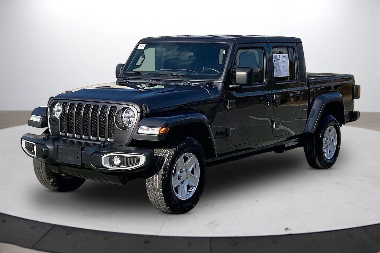 Certified 2022 Jeep Gladiator Sport image 4