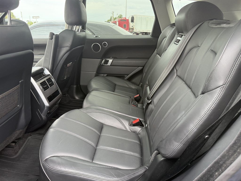 Used 2017 Land Rover Range Rover Sport HSE AWD/4WD image 16