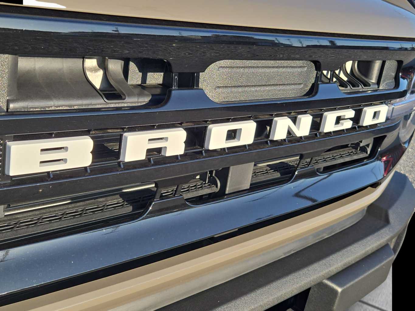 New 2026 Ford Bronco Outer Banks AWD/4WD image 17