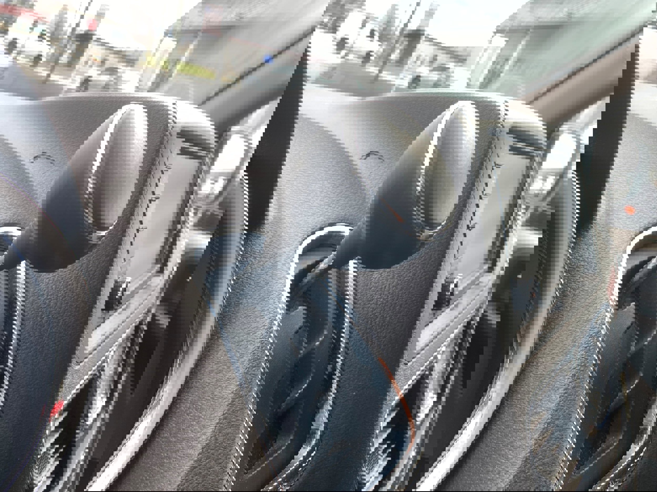 Used 2014 Chrysler Town & Country Touring image 12