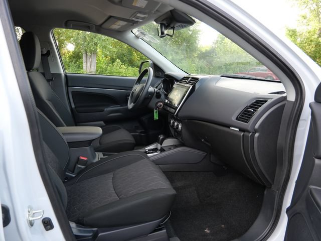 Used 2026 Mitsubishi Outlander Sport ES AWD/4WD image 8