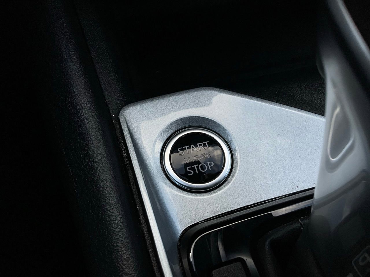 Used 2025 Nissan Altima 2.5 SV image 24