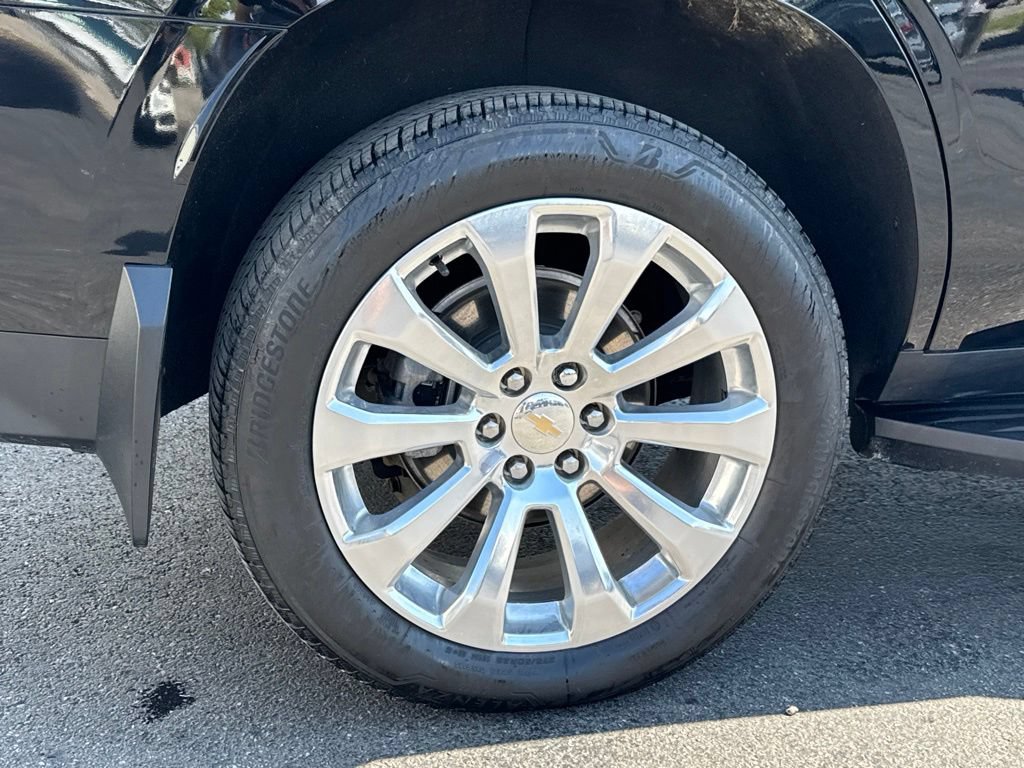 Used 2023 Chevrolet Tahoe Premier AWD/4WD image 9