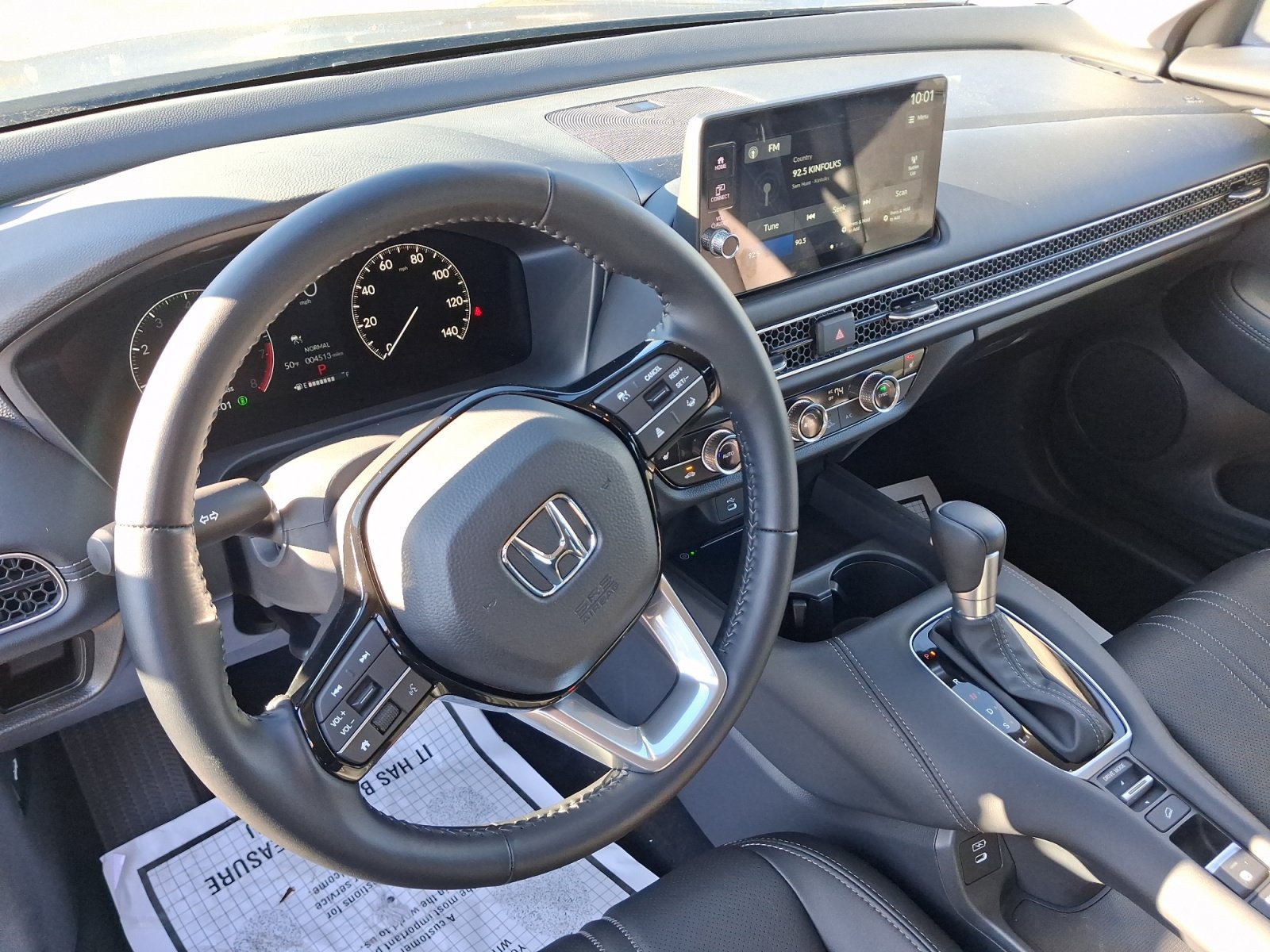 Used 2027 Honda HR-V EX-L image 4