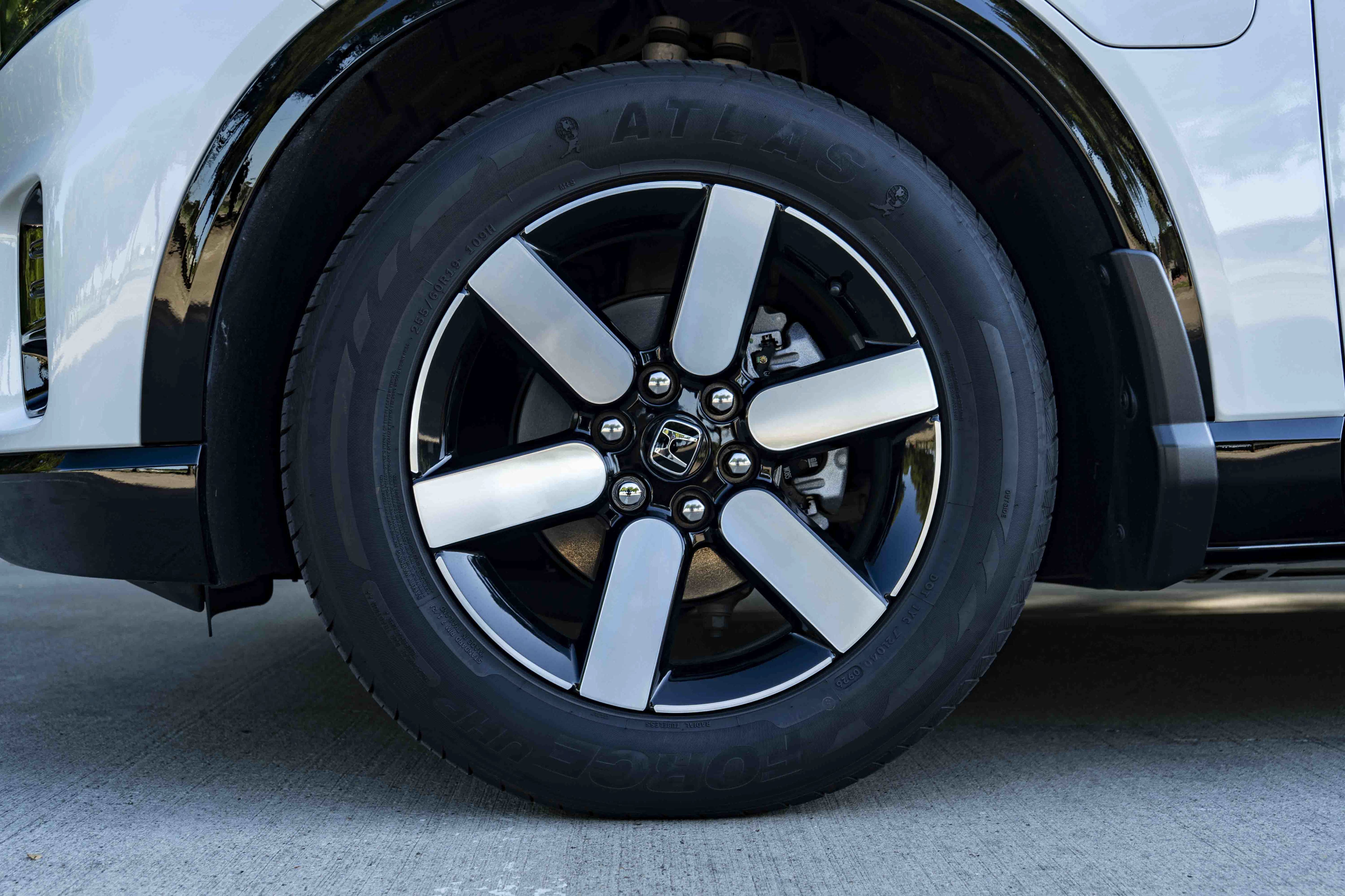 Used 2024 Honda Prologue Touring image 14