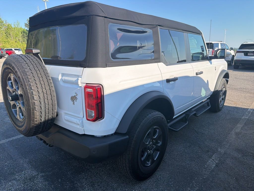Used 2023 Ford Bronco Big Bend image 2